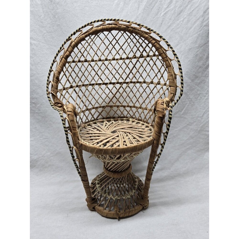 VINTAGE MINI WICKER RATTAN FANBACK PEACOCK CHAIR DOLL OR PLANT STAND 12" BOHO